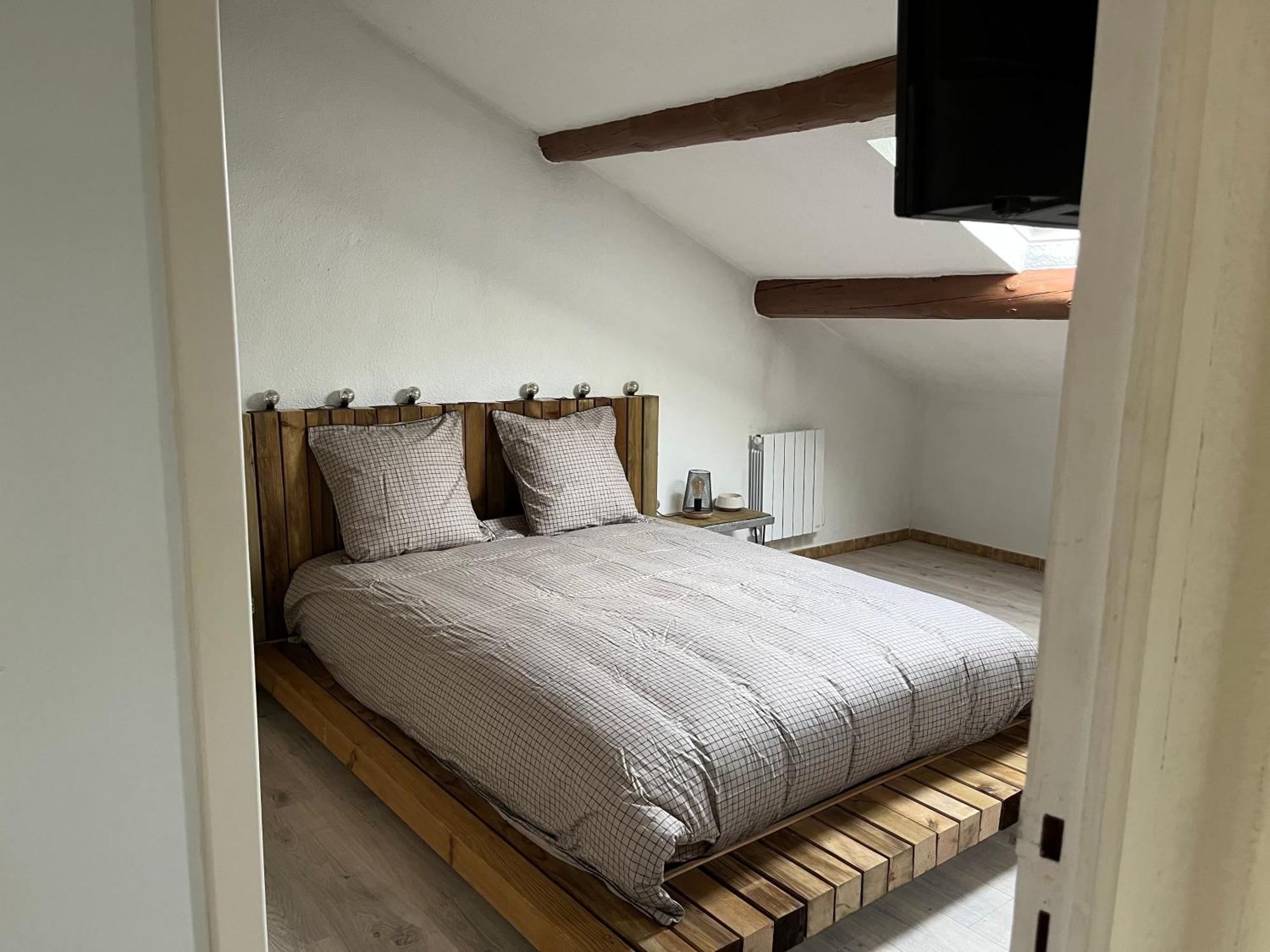 Duplex Lumineux Sur Gde Terrasse, Balneo Double, Parking Prive, Clim, Local Velos Entraigues-sur-la-Sorgue Екстериор снимка